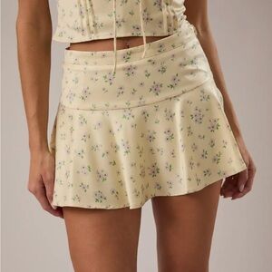 Le Lis Pale Yellow Floral Mini Skirt